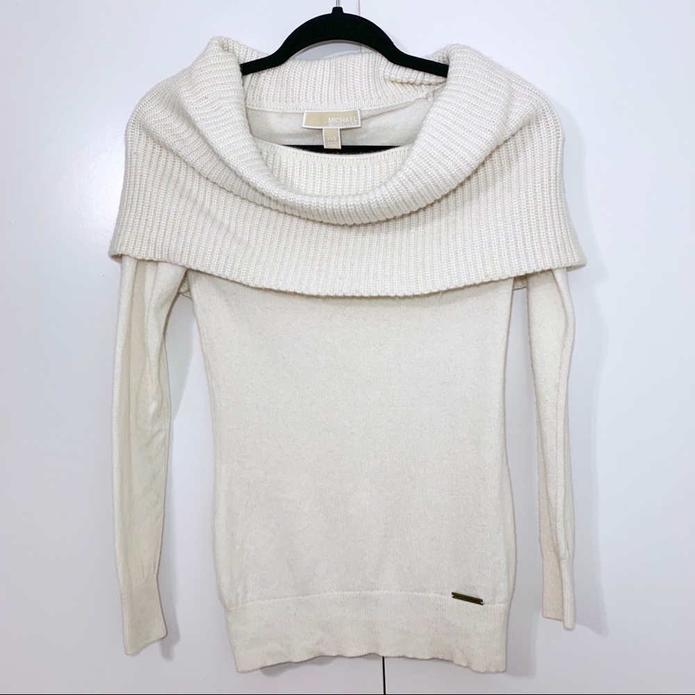 MK off shoulder top